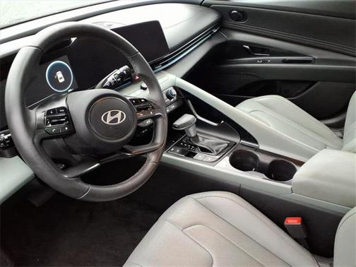 2025 Hyundai ELANTRA HEV Limited