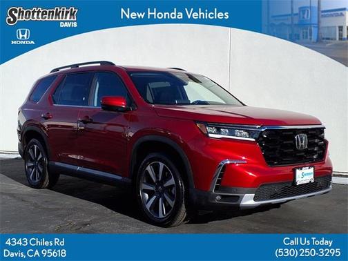 2025 Honda Pilot Touring 8-Passenger