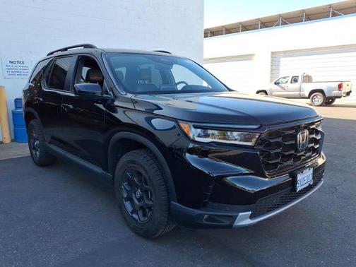 Nh-731p/Crysta 2025 Honda Pilot TrailSport