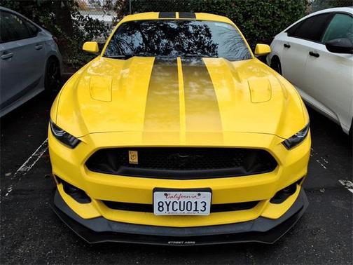 2017 Ford Mustang GT Premium