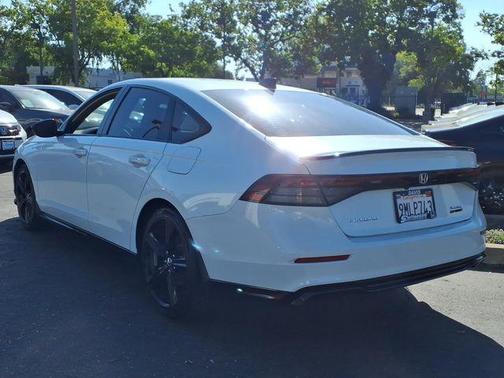 Platinum White Pearl 2024 Honda Accord Hybrid Sport-L