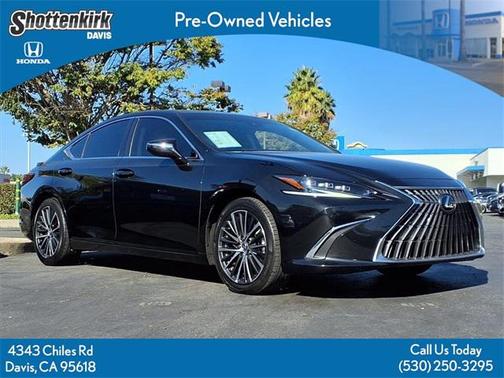 2024 Lexus ES 300h Base