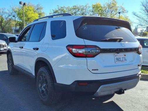 2025 Honda Pilot TrailSport