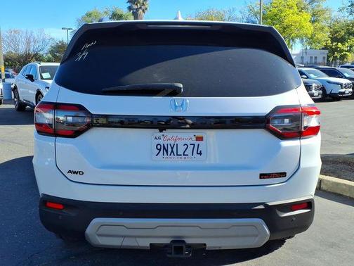 2025 Honda Pilot TrailSport