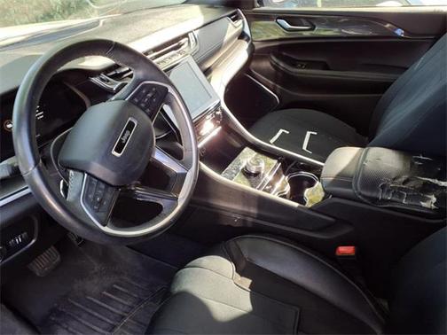 2022 Jeep Grand Cherokee L Altitude