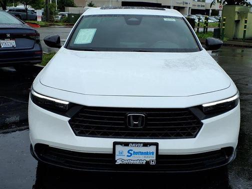 Platinum White Pearl 2024 Honda Accord Hybrid Sport-L