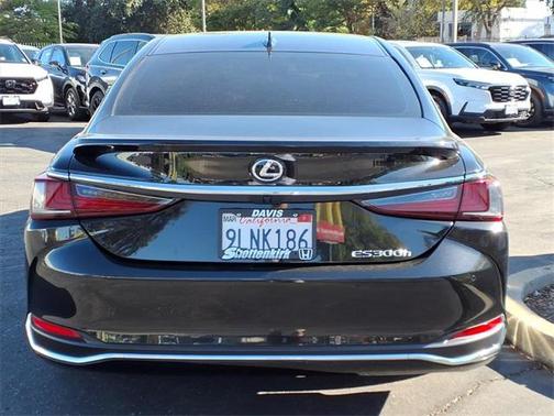 2024 Lexus ES 300h Base