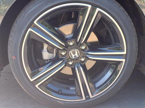 Meteorite Gray Metallic 2026 Honda Accord SE