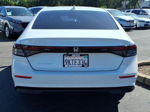 Platinum White Pearl 2024 Honda Accord EX