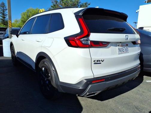 Platinum White Pearl 2026 Honda CR-V Hybrid Sport-L FWD