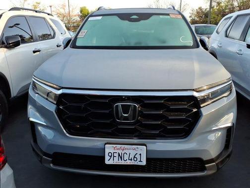 2023 Honda Pilot AWD Elite