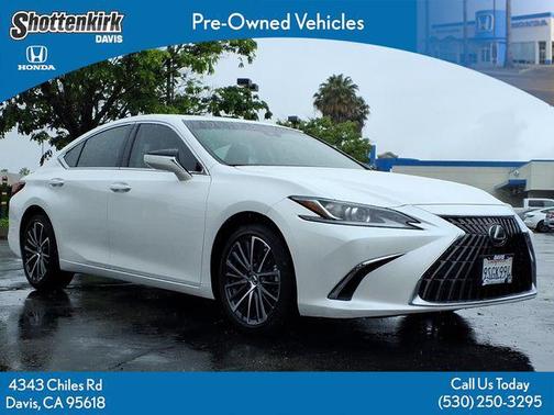 Eminent White Pearl 2025 Lexus ES 300h Base