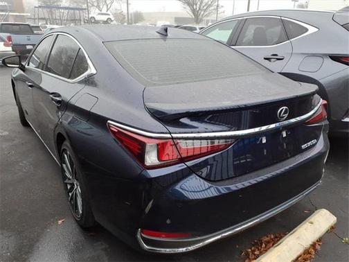 2025 Lexus ES 300h Base