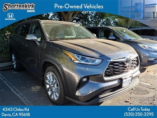 2022 Toyota Highlander Limited