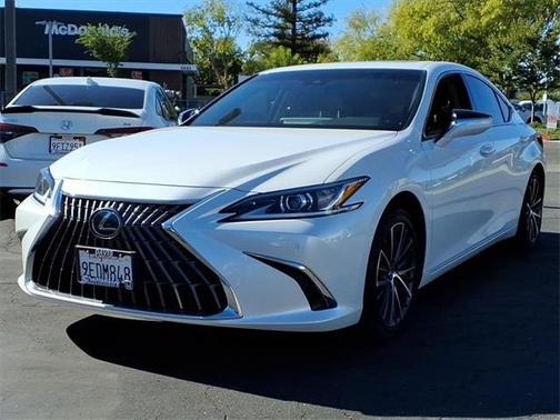 2023 Lexus ES 350 Base