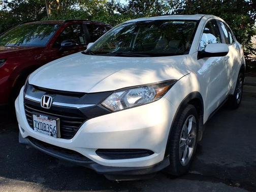 White Orchid Pearl 2017 Honda HR-V LX