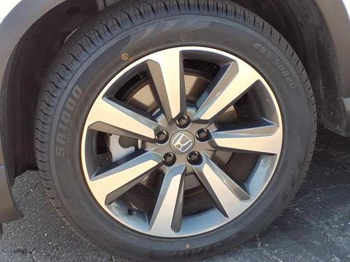 Platinum White Pearl 2024 Honda Pilot Elite
