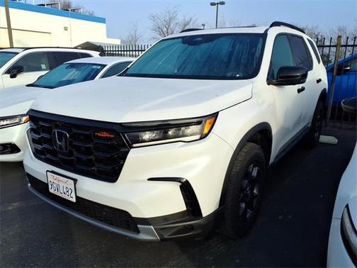 2023 Honda Pilot AWD TrailSport