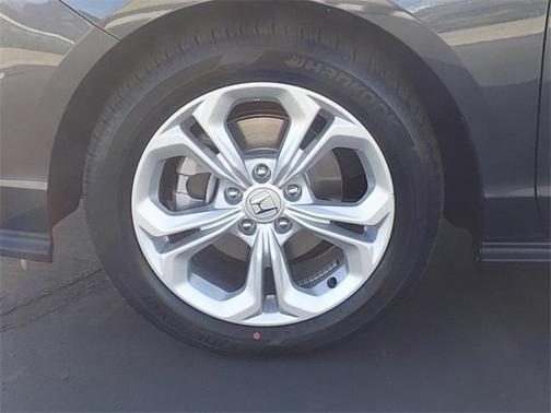 2025 Honda Accord LX 1.5T