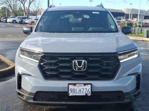 2025 Honda Pilot Sport