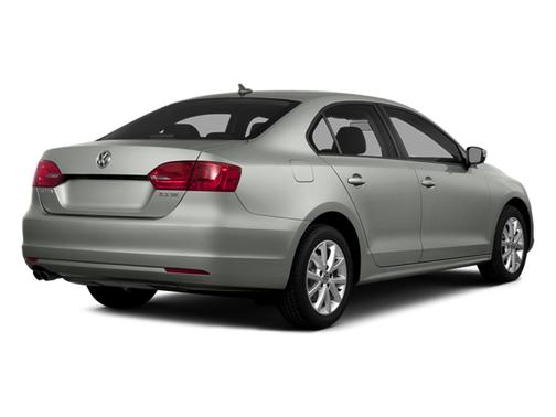 White 2014 Volkswagen Jetta TDI