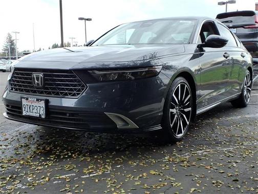 2025 Honda Accord Hybrid Touring