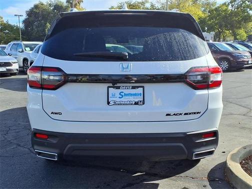 2025 Honda Pilot Black Edition