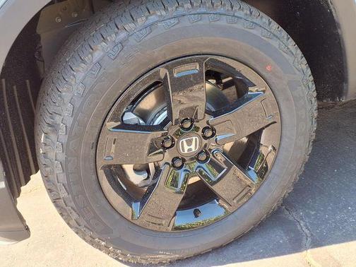 Sonic Gray Pearl 2026 Honda Ridgeline Black