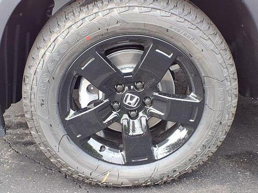 Platinum White Pearl 2026 Honda Ridgeline Black
