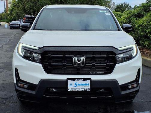Platinum White Pearl 2026 Honda Ridgeline Black