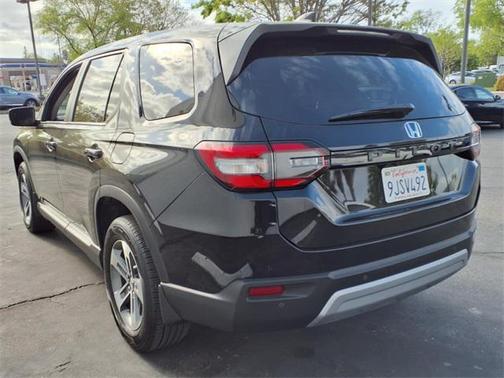 2024 Honda Pilot EX-L 7 Passenger