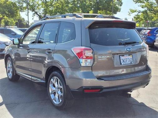 2017 Subaru Forester 2.5i Touring