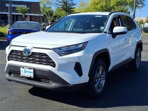 2023 Toyota RAV4 Hybrid LE