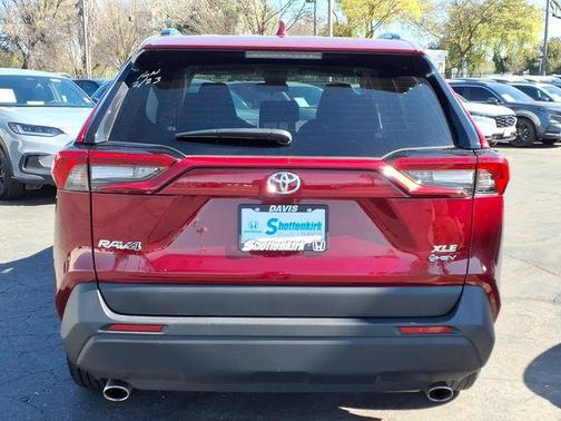 2025 Toyota RAV4 Hybrid XLE