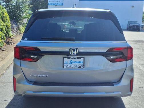 Solar Silver Metallic 2026 Honda Odyssey EX-L