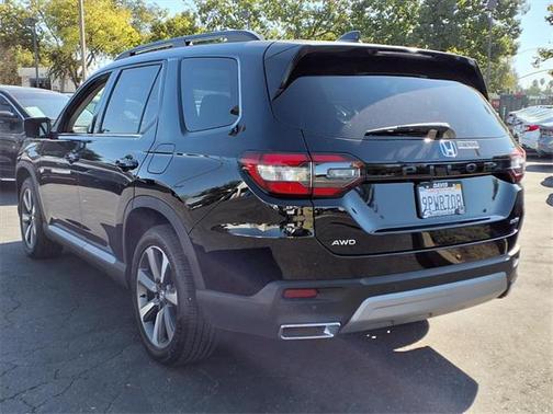 2025 Honda Pilot Elite