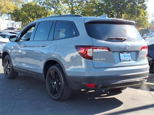 2022 Honda Pilot AWD Black Edition