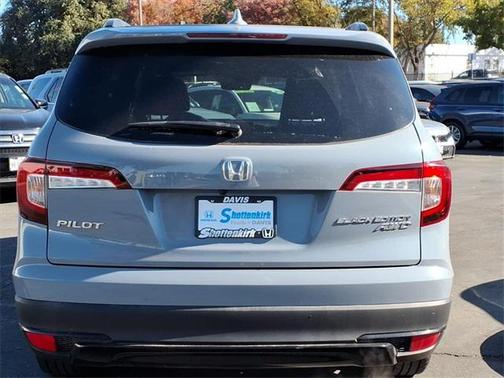 2022 Honda Pilot AWD Black Edition