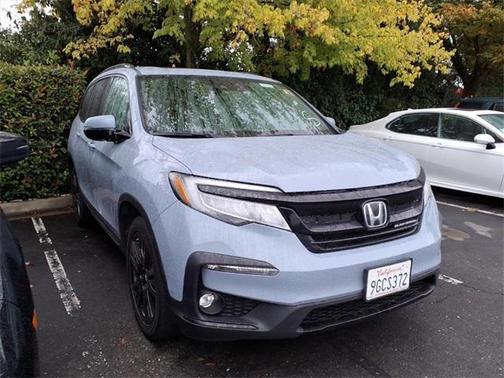 2022 Honda Pilot AWD Black Edition