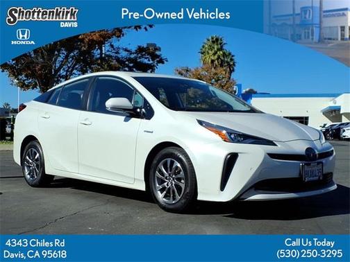 2019 Toyota Prius L