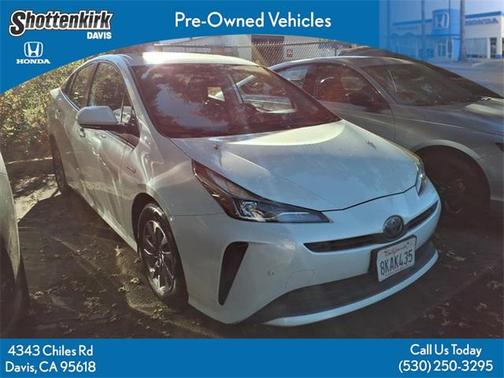 2019 Toyota Prius L