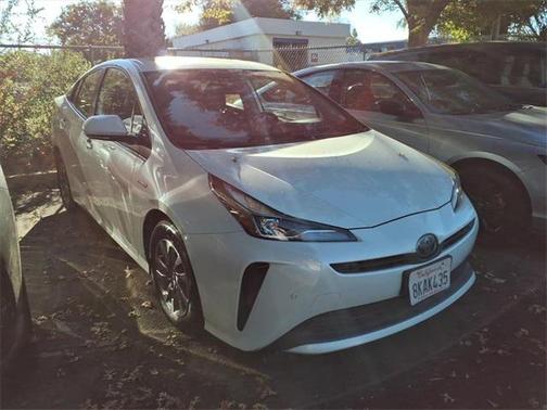 2019 Toyota Prius L