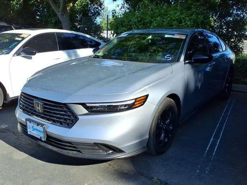Solar Silver Metallic 2025 Honda Accord SE