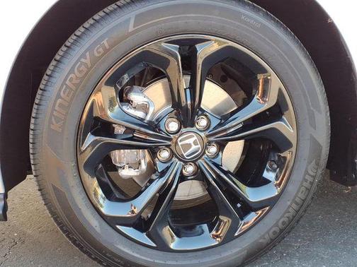 Solar Silver Metallic 2025 Honda Accord SE