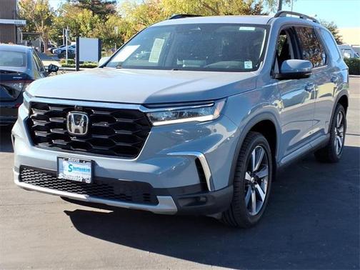 2023 Honda Pilot AWD Elite