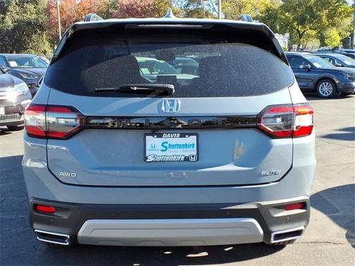 2023 Honda Pilot AWD Elite