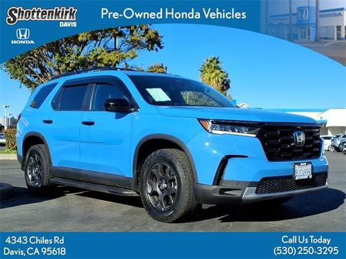 2023 Honda Pilot AWD TrailSport