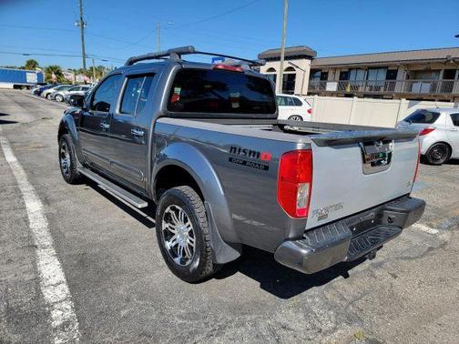 2007 Nissan Frontier LE Crew Cab