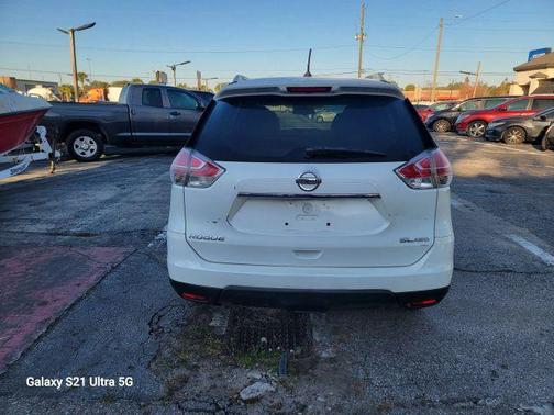 2015 Nissan Rogue SL