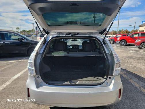 2014 Toyota Prius v Two